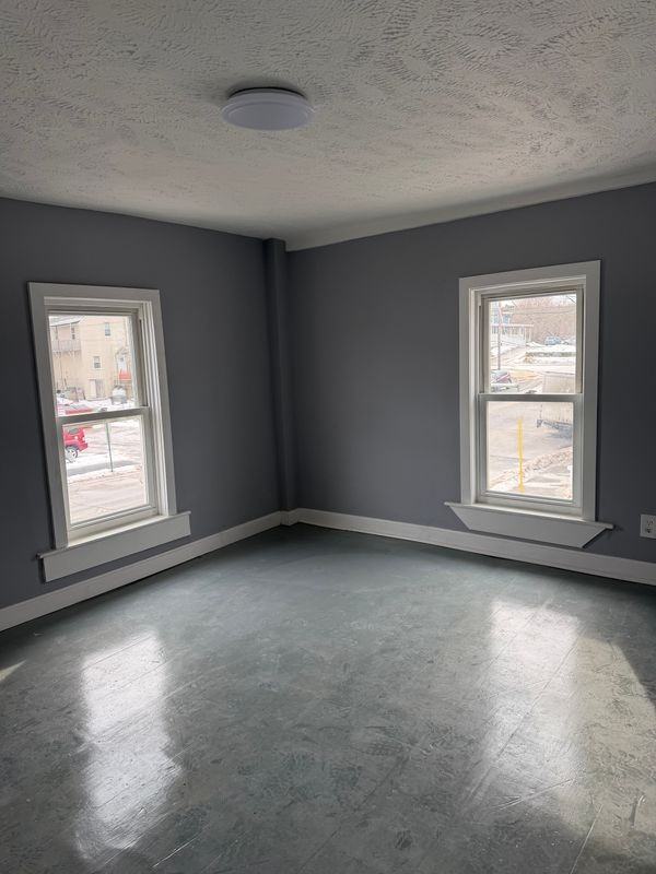 9 Elm St ##2fl - Photo 7 of 12