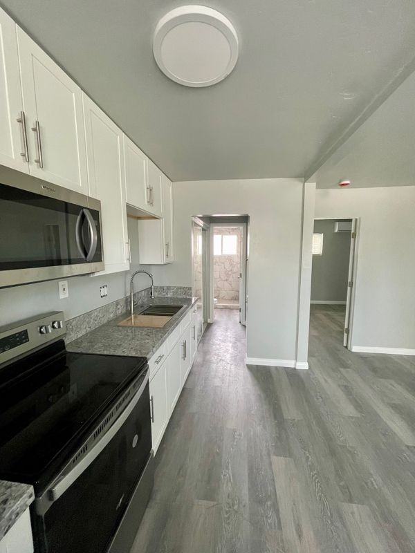 2883 Logan Ave - Photo 3 of 7