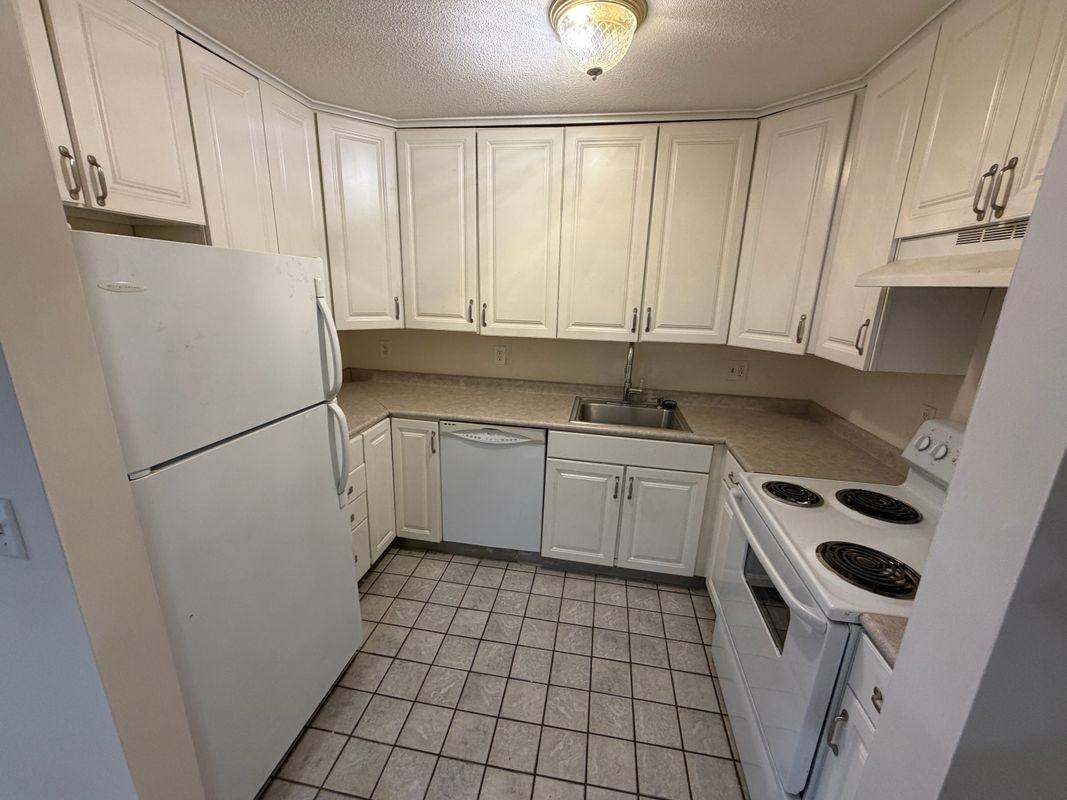 565 Talcottville Rd ##2b7 - Photo 5 of 11