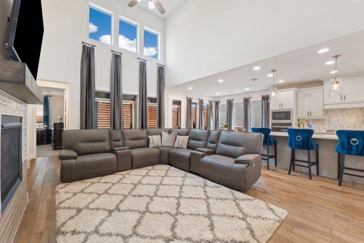 212 Gary Wayne Dr - Photo 3 of 40