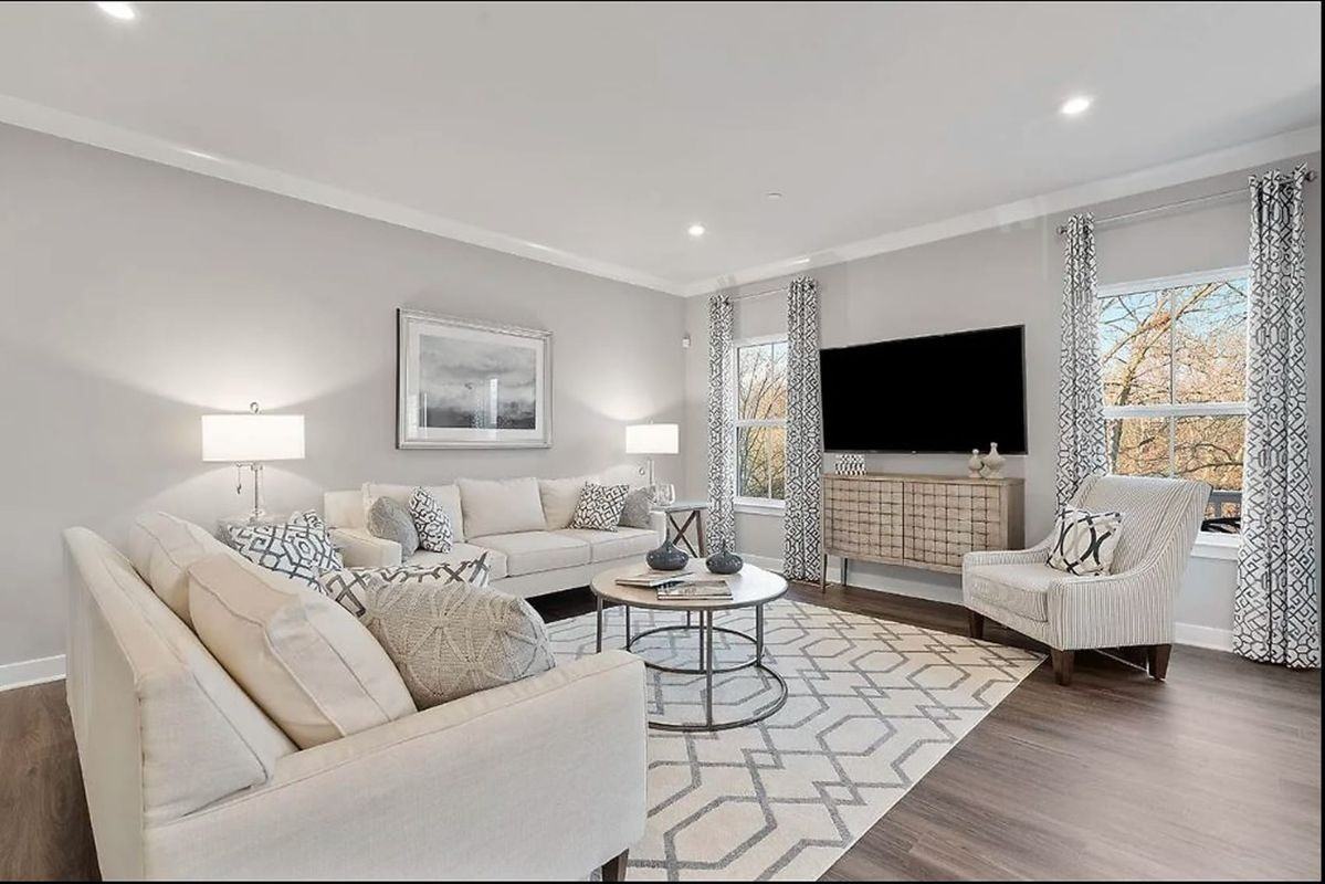 300 Plaza Dr - Photo 7 of 21