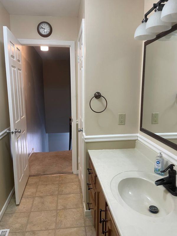 5400 Oxford Dr Unit B - Photo 5 of 25