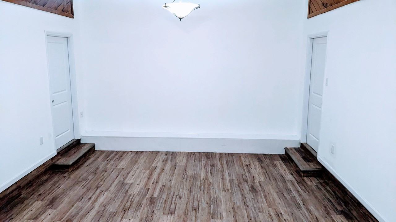 13 Flamenco Cir #NA - Photo 7 of 20