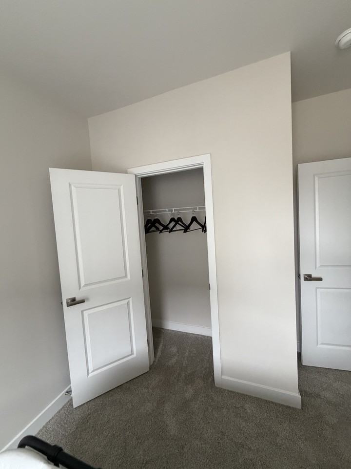 2553 Ellen Ave - Photo 5 of 10