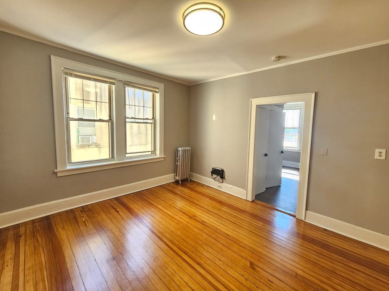 382 Bloomfield Ave #3 - Photo 3 of 4