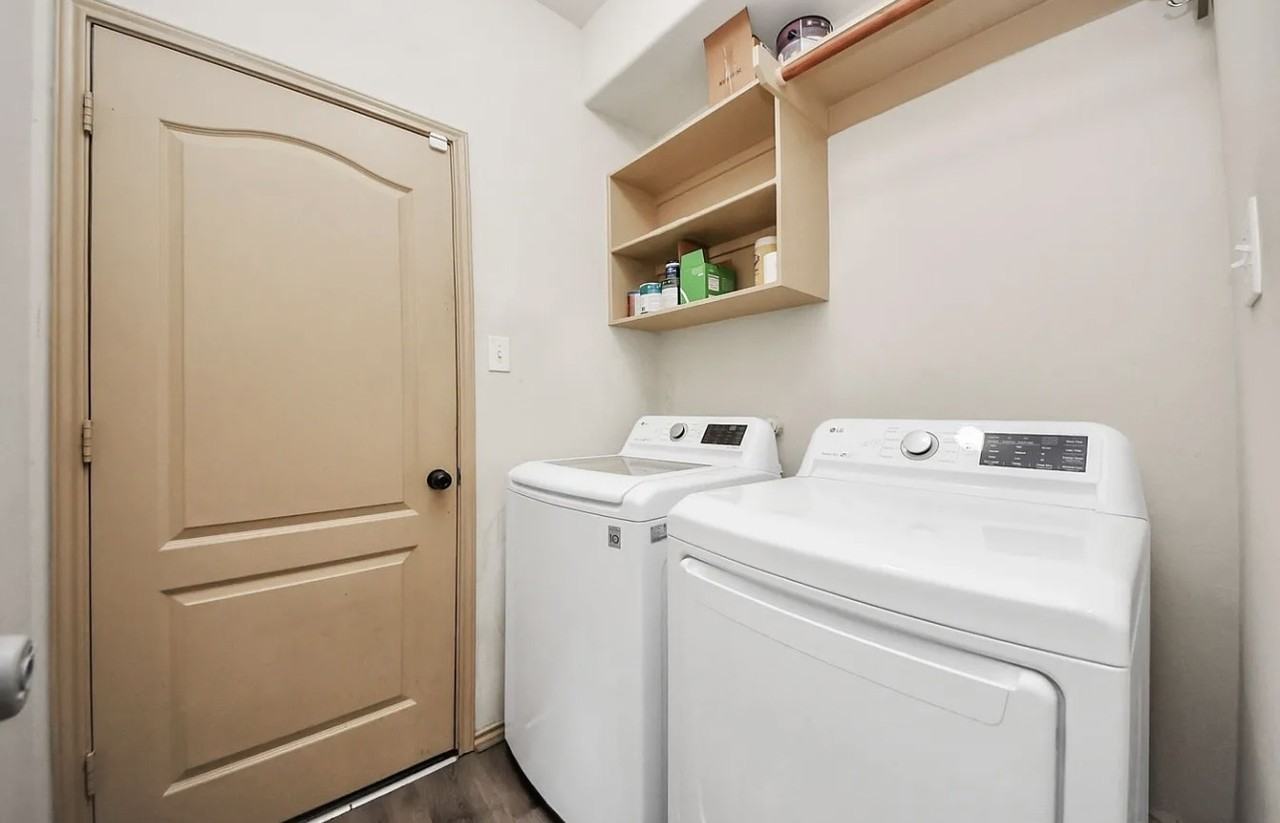 7946 Atwood Hills Ln #NA - Photo 2 of 34