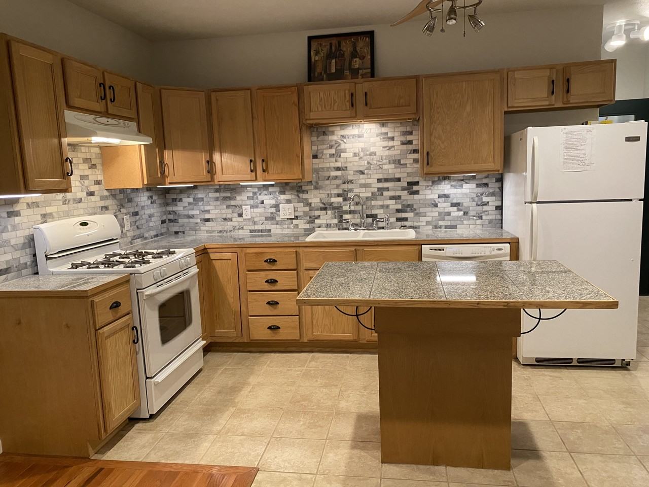 202 S Catherine St #B - Photo 2 of 22