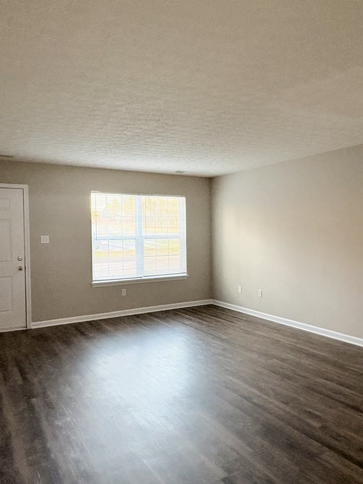 1956 Sandra St #B - Photo 2 of 14