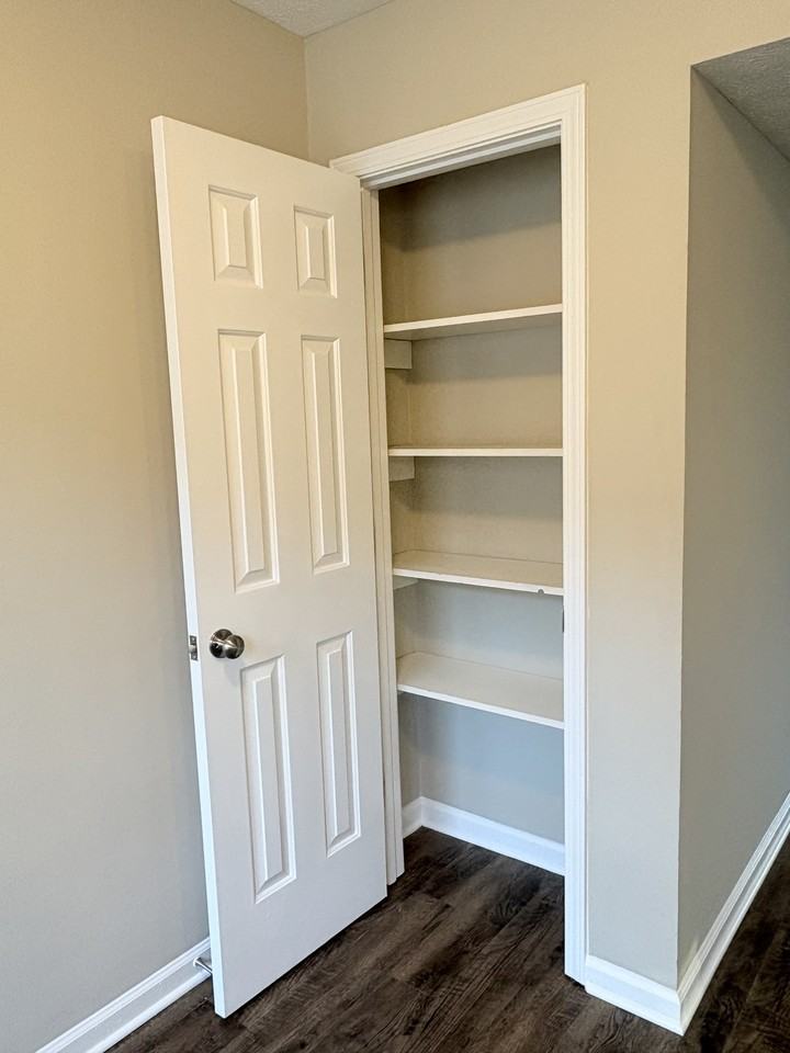 1956 Sandra St #B - Photo 4 of 14