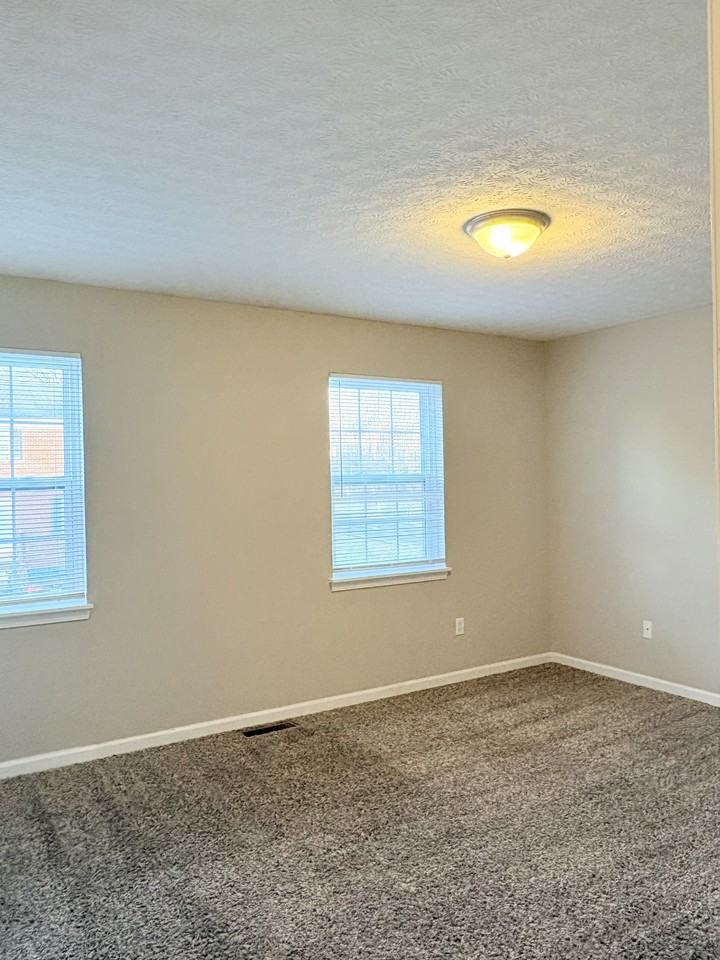 1956 Sandra St #B - Photo 7 of 14