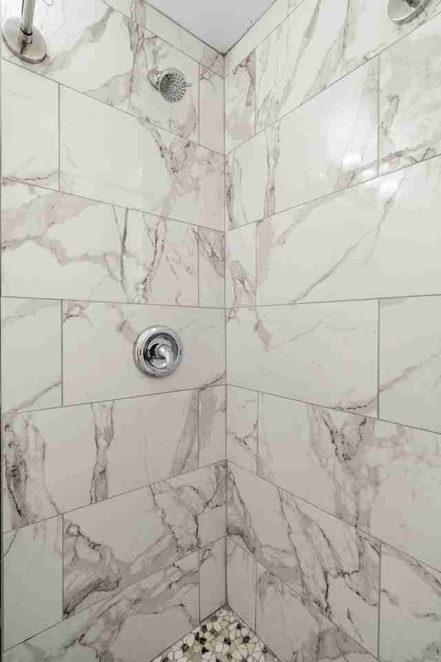 919 1/2 16th Ave N #4 - Photo 7 of 14