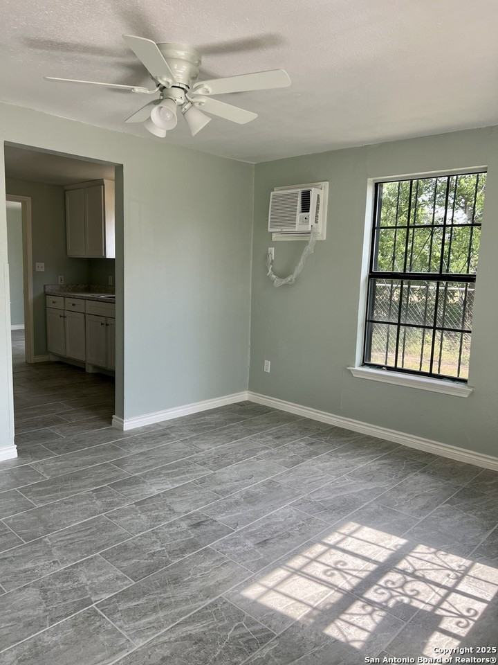 1218 Nw 23rd St #2 - Photo 2 of 13