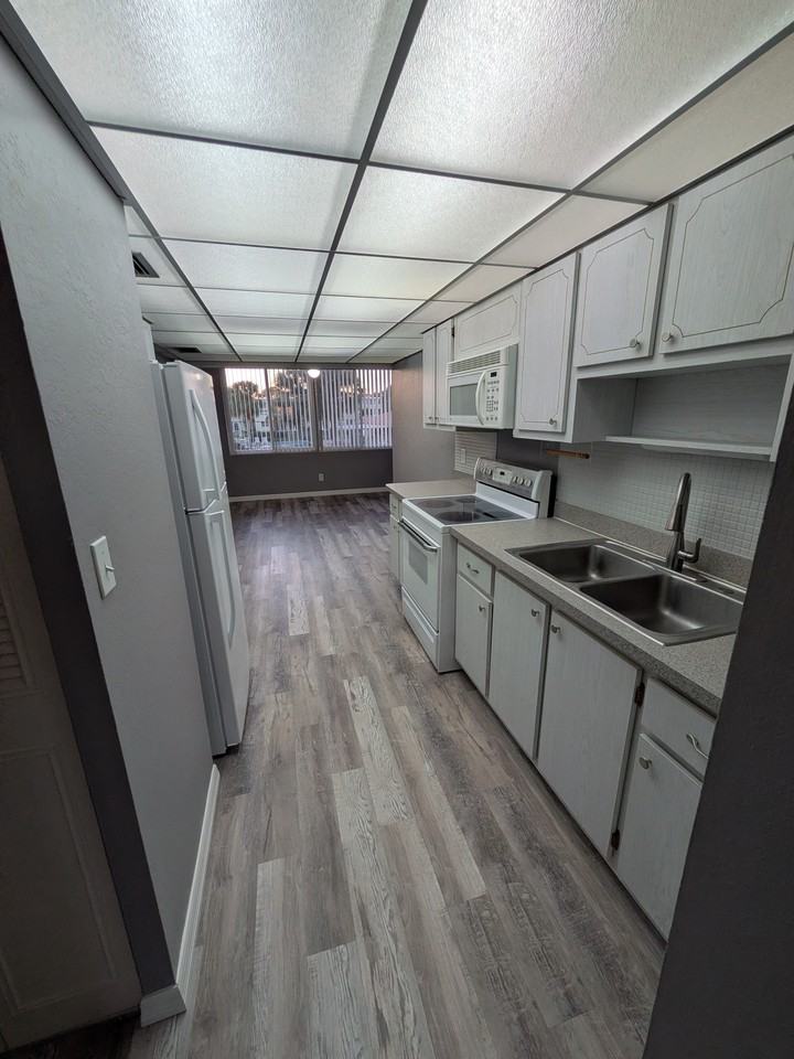 4710 Bay St Ne #216 - Photo 6 of 14