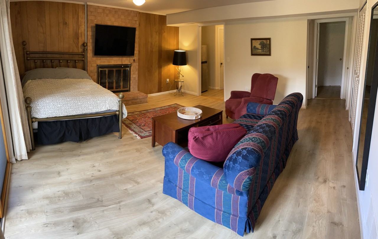 11320 Gainsborough Rd #NA - Photo 2 of 8