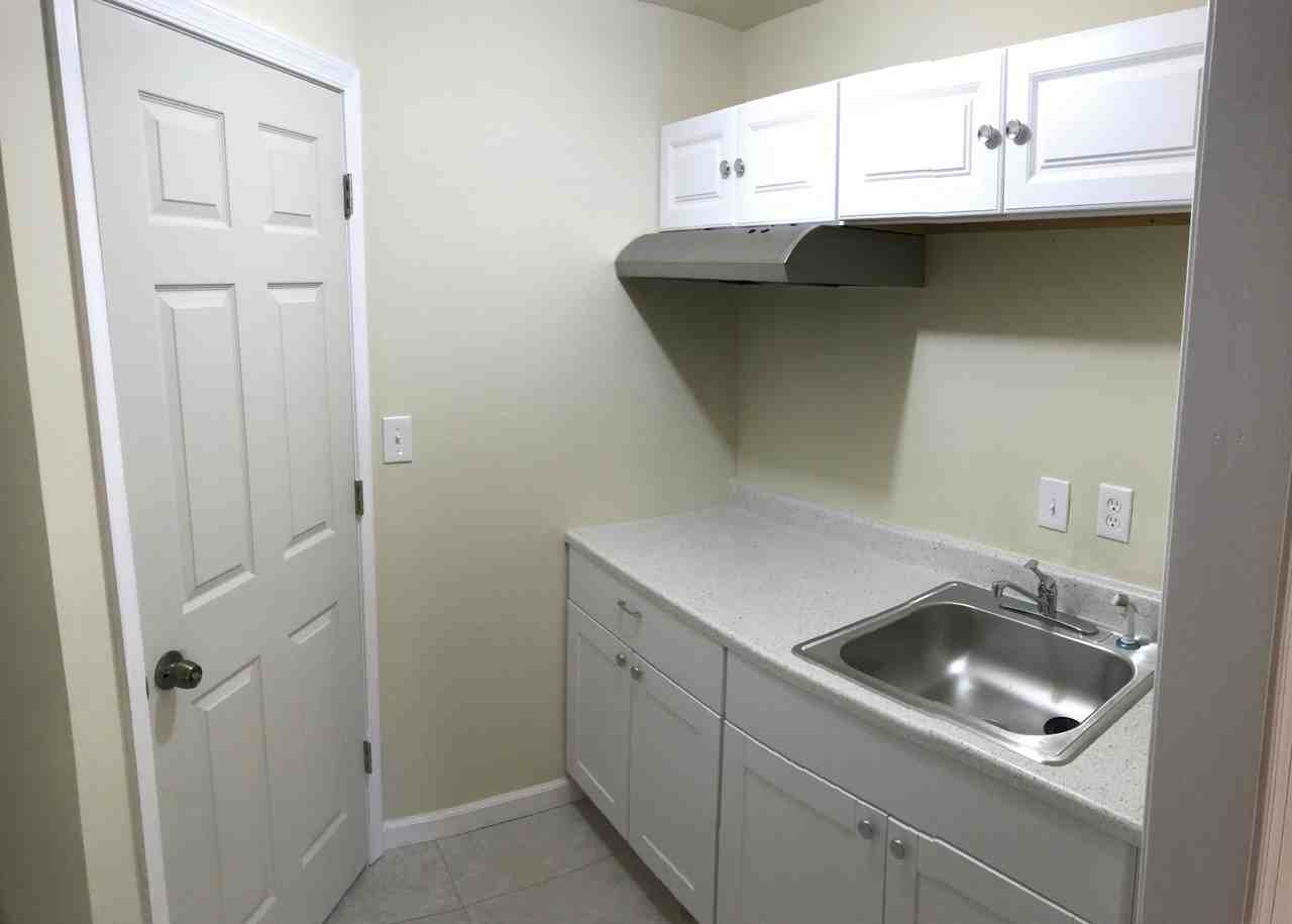 11320 Gainsborough Rd #NA - Photo 6 of 8