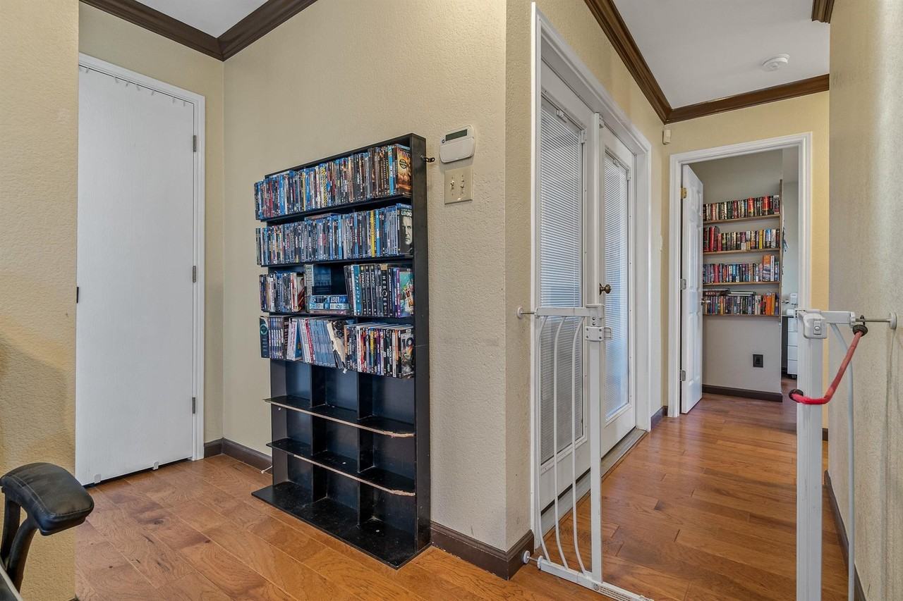 120 Live Oak Ln #NA - Photo 3 of 23