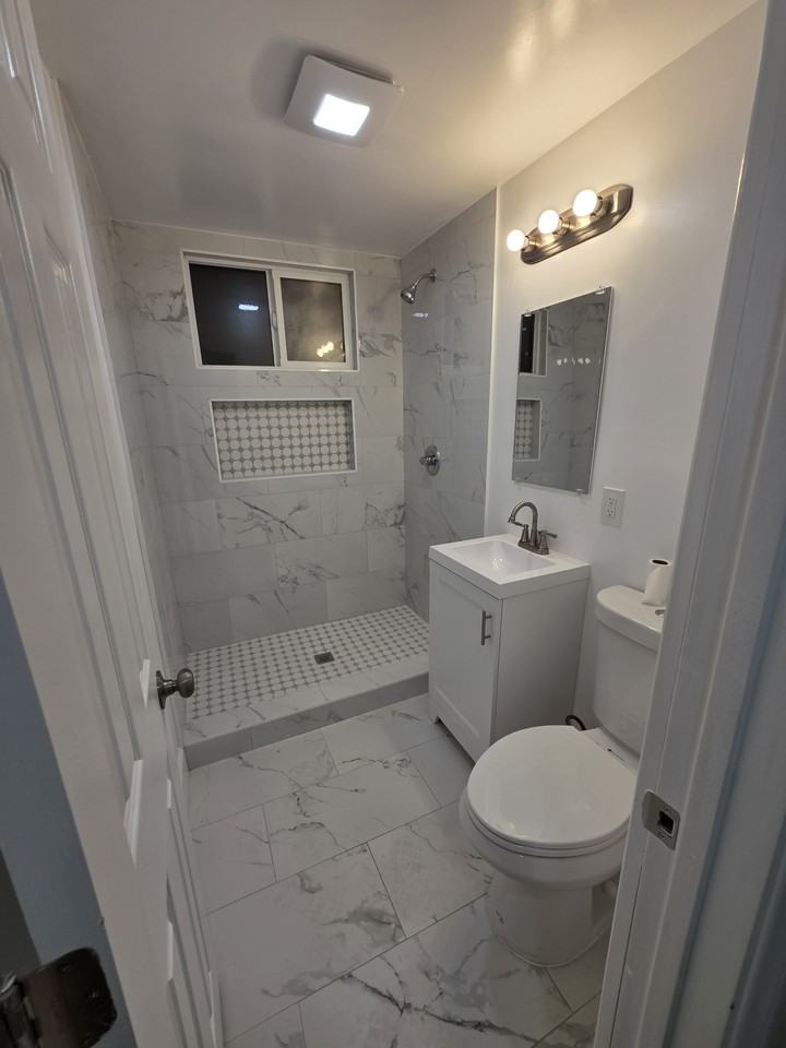 326 N Breed St #3 - Photo 5 of 10