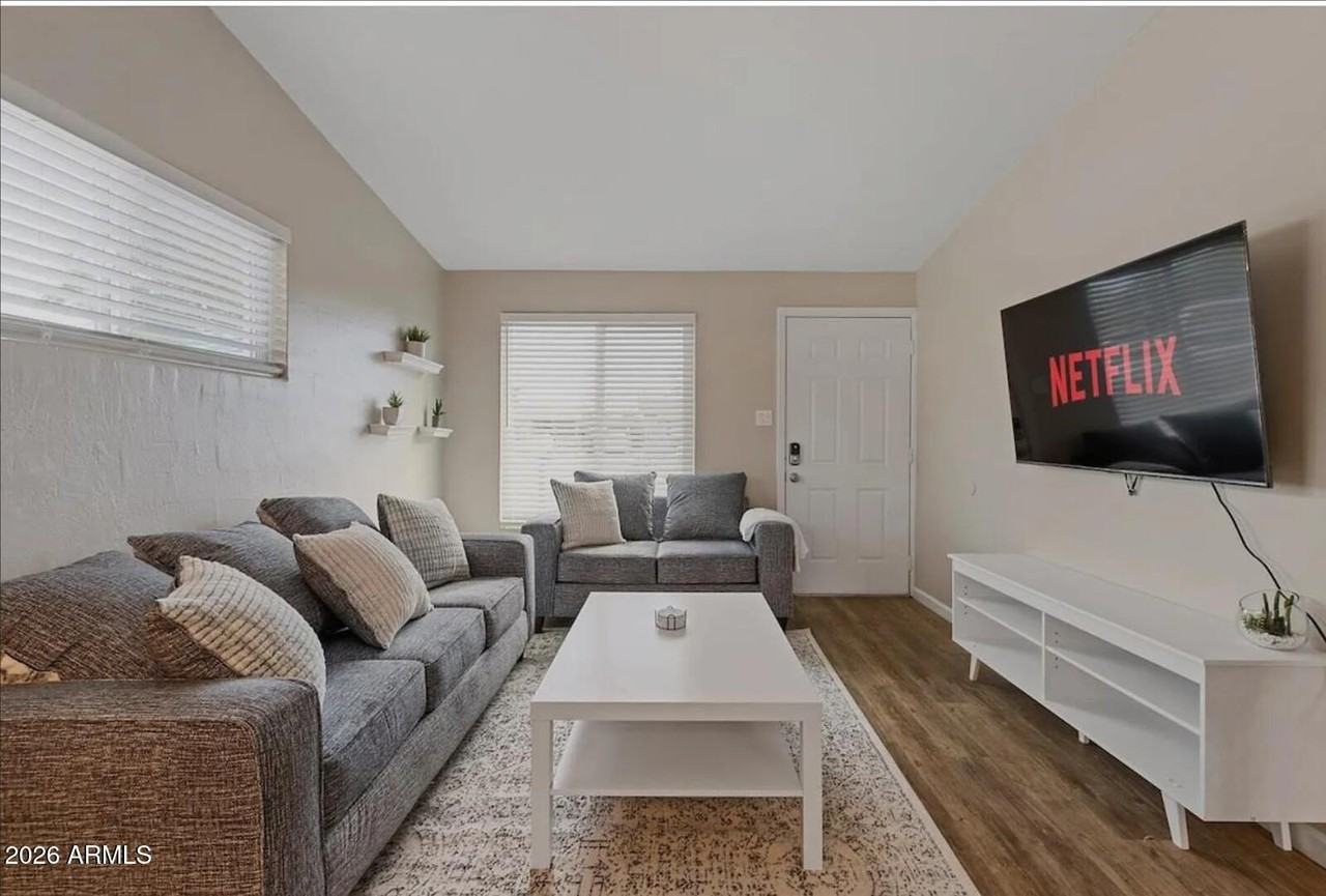 2012 E Howe Ave - Photo 2 of 13