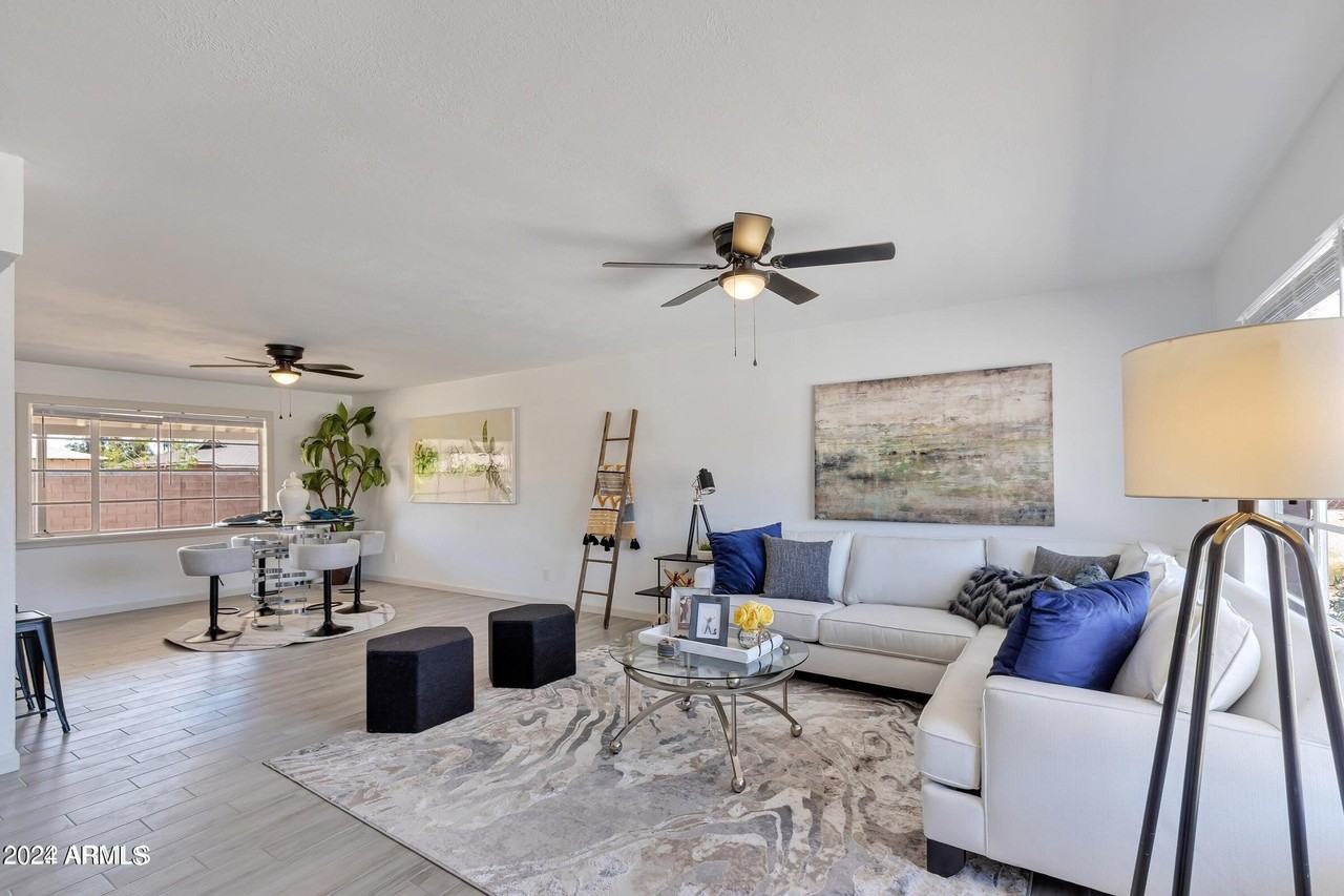 3719 W Rovey Ave - Photo 2 of 9