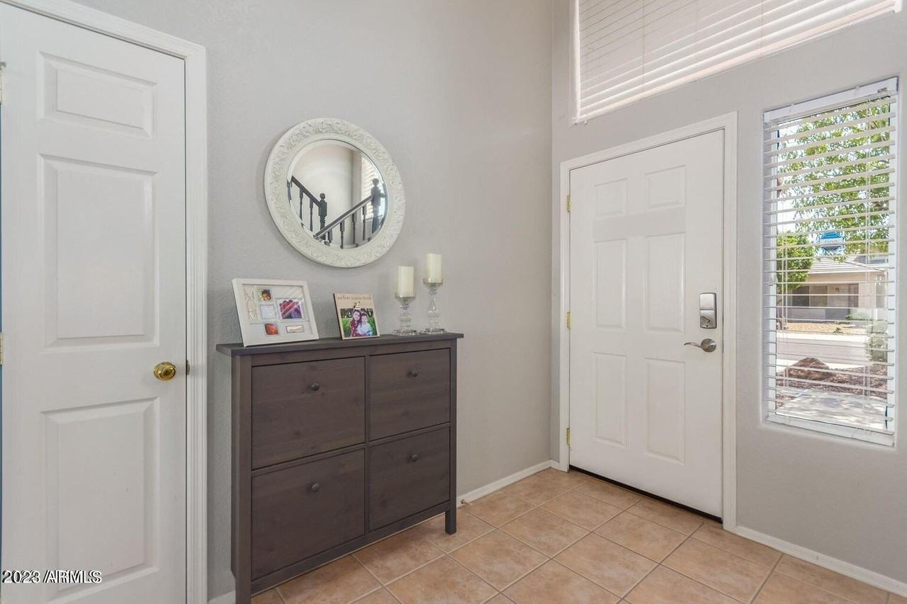 14332 W Weldon Ave - Photo 6 of 30