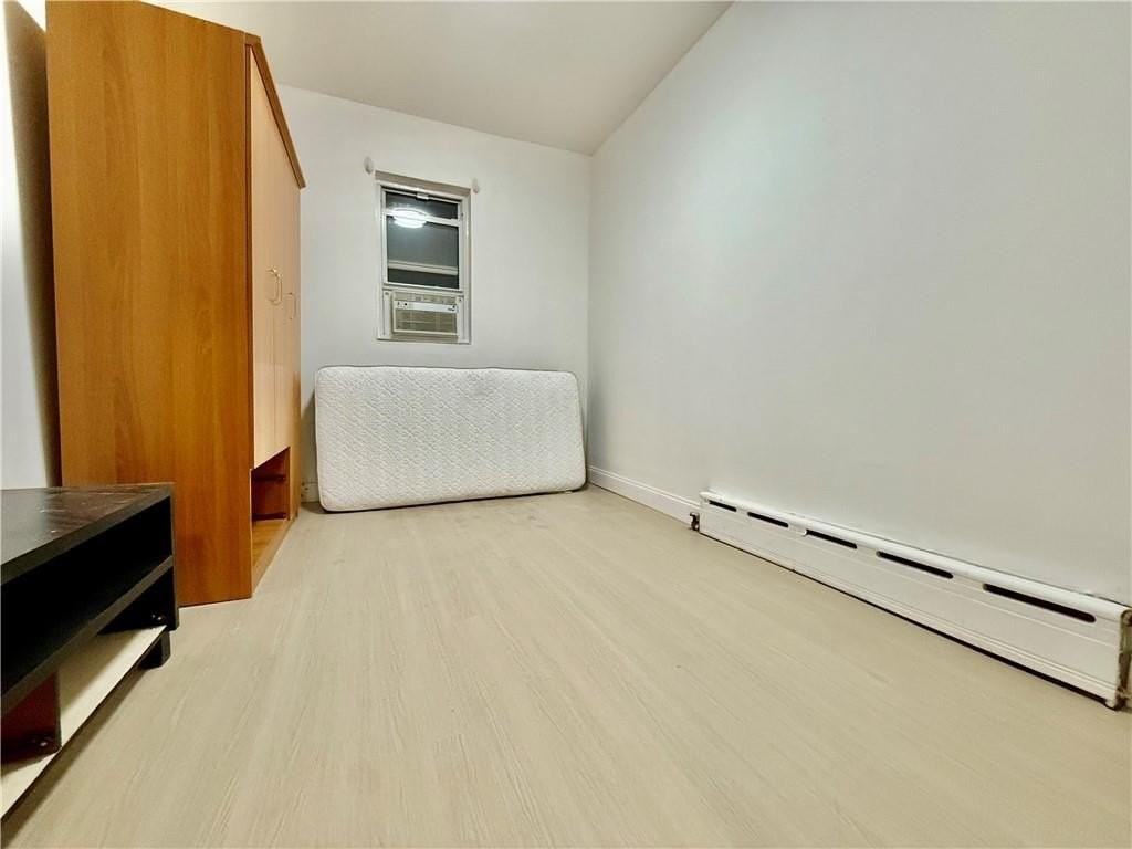 34 Bay 10th St #2 - Photo 3 of 6