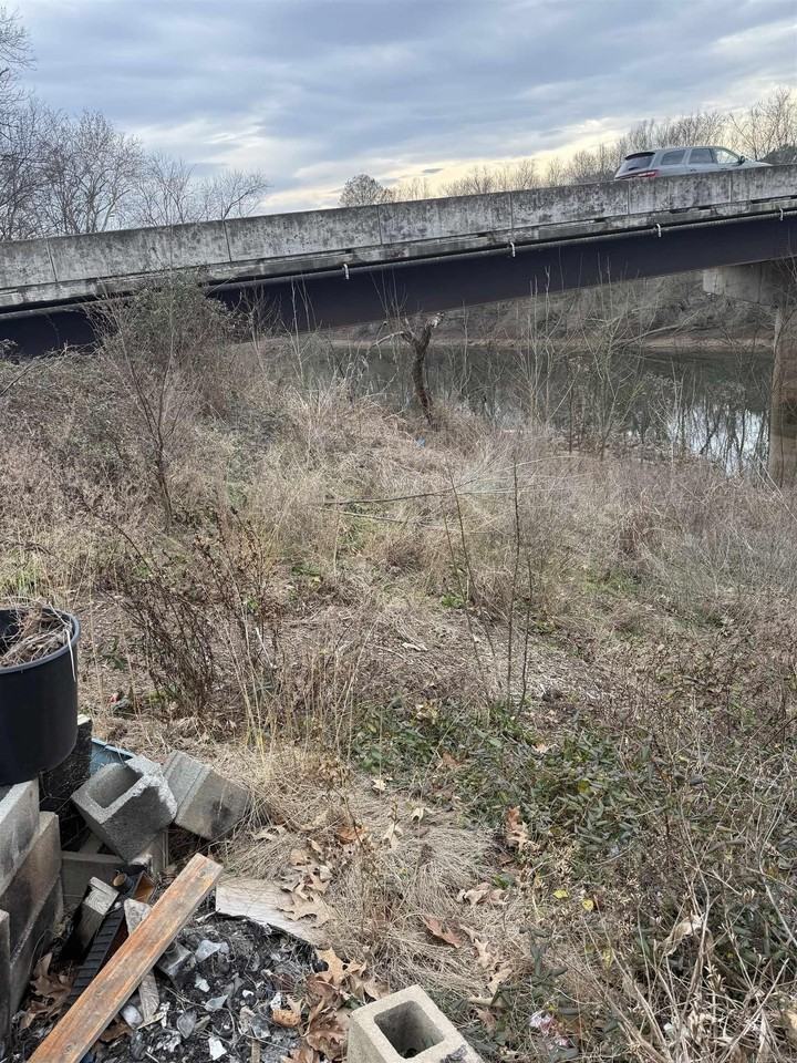 110 Sumpter Ln - Photo 2 of 2