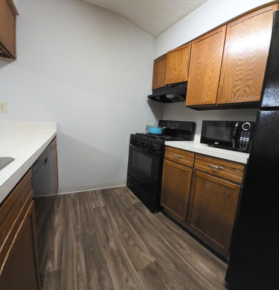 5388 Flintstone Dr - Photo 6 of 18