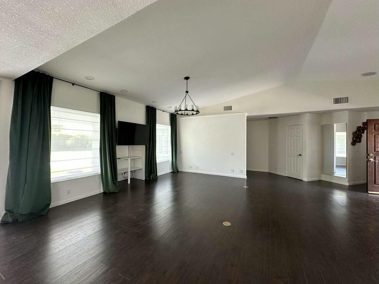 30925 Avenida Juarez - Photo 5 of 16