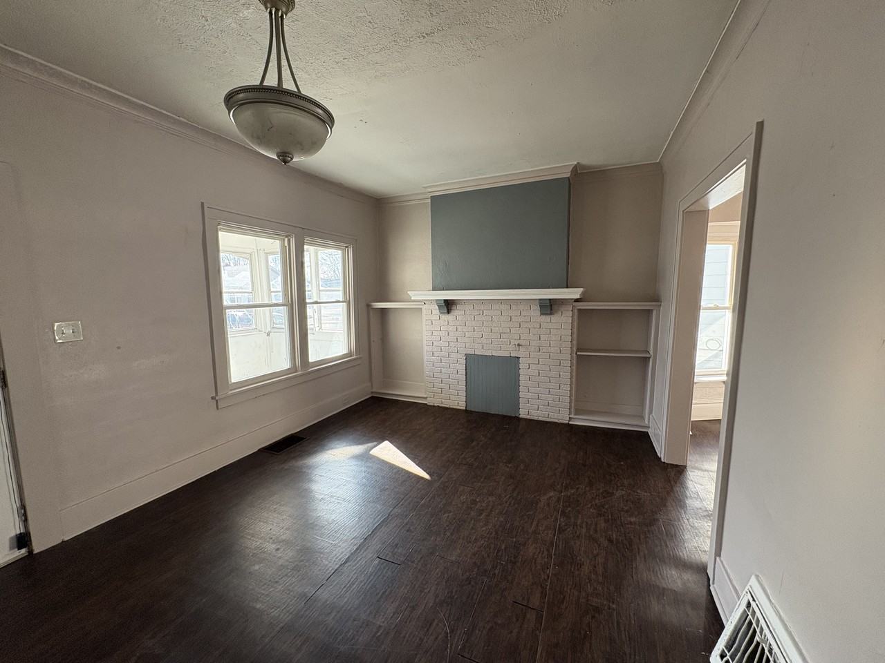 1111 East Republic Street - Photo 3 of 14