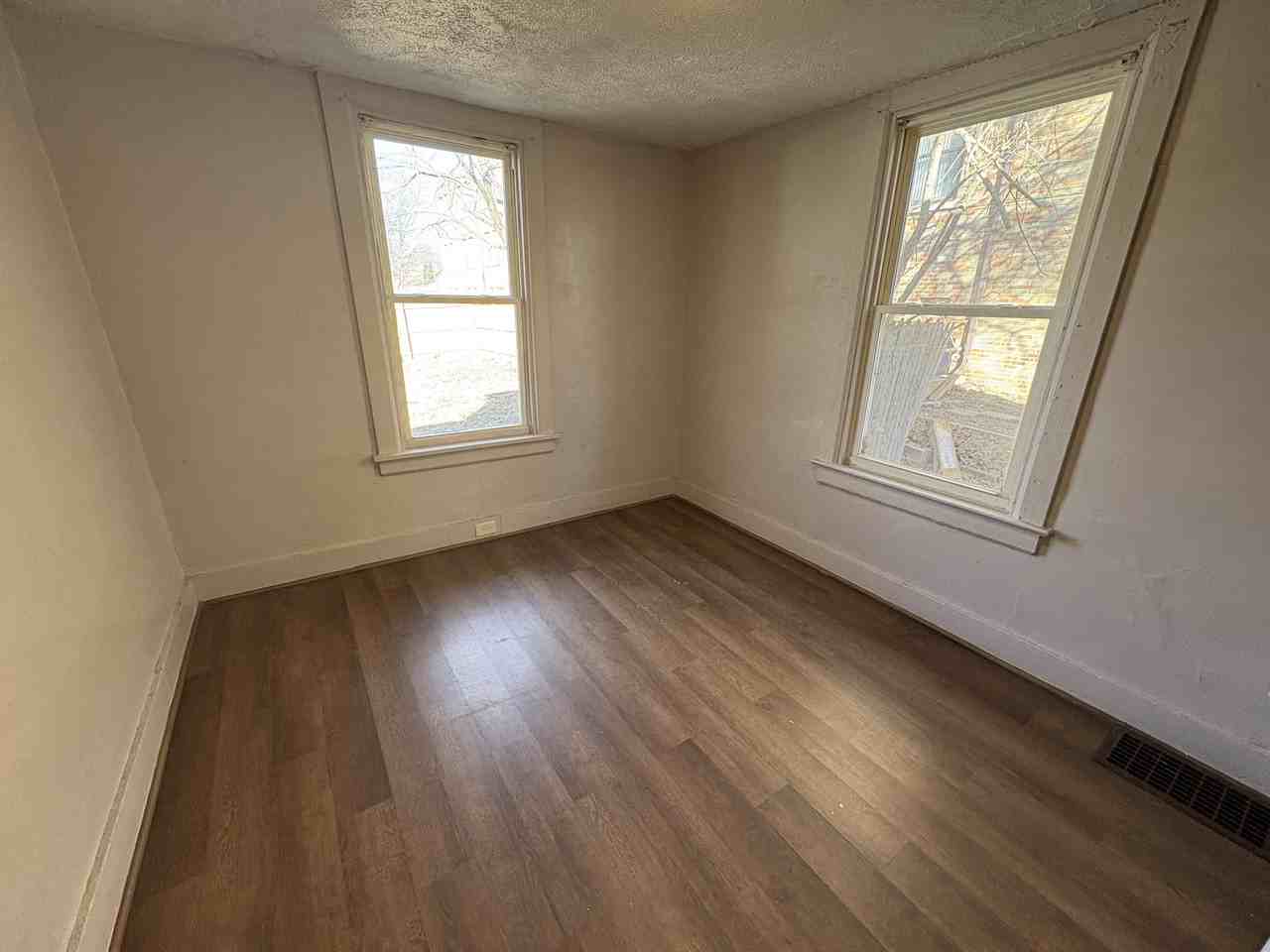 1111 East Republic Street - Photo 7 of 14