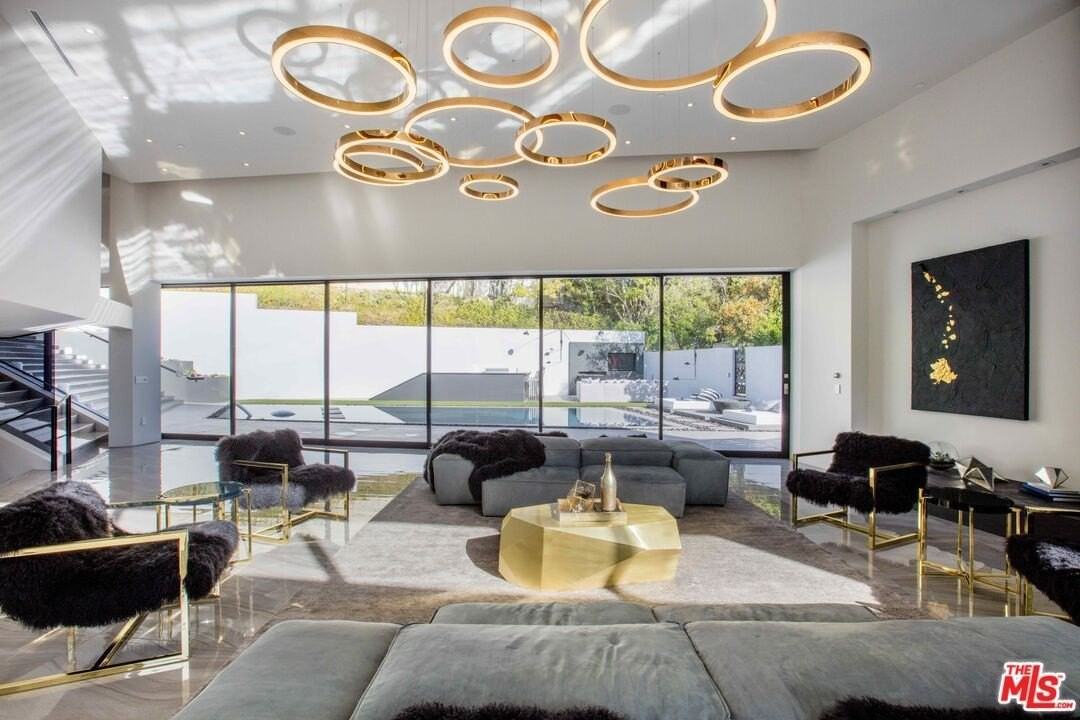 2210 Bowmont Dr - Photo 3 of 30