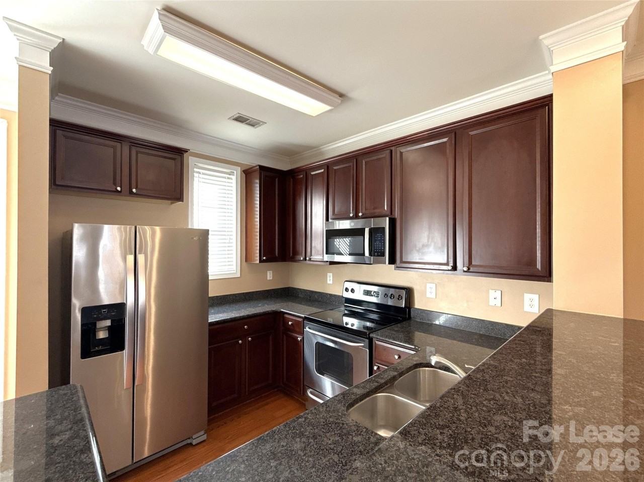 8636 Beaver Creek Dr - Photo 5 of 13