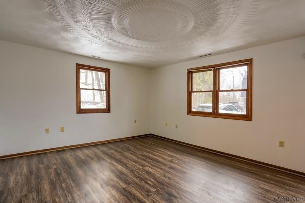 111 Industrial Park Rd Apt C - Photo 3 of 21