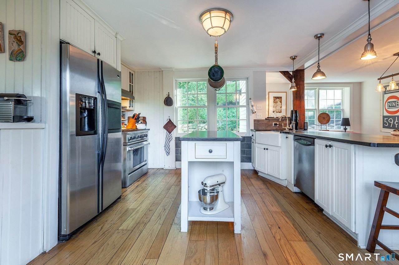 76 North St - Photo 7 of 37