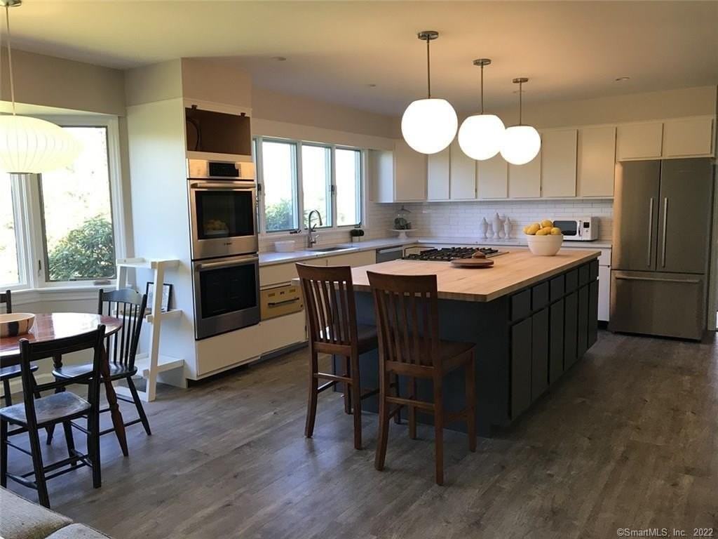 107 Lime Rock Rd - Photo 4 of 17