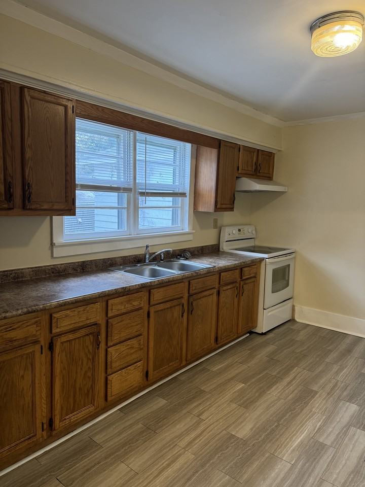 609 Marstellar St #NA - Photo 3 of 7