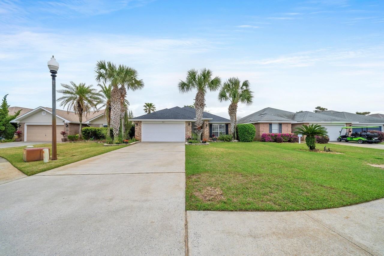 261 Sandy Cay Dr - Photo 3 of 50