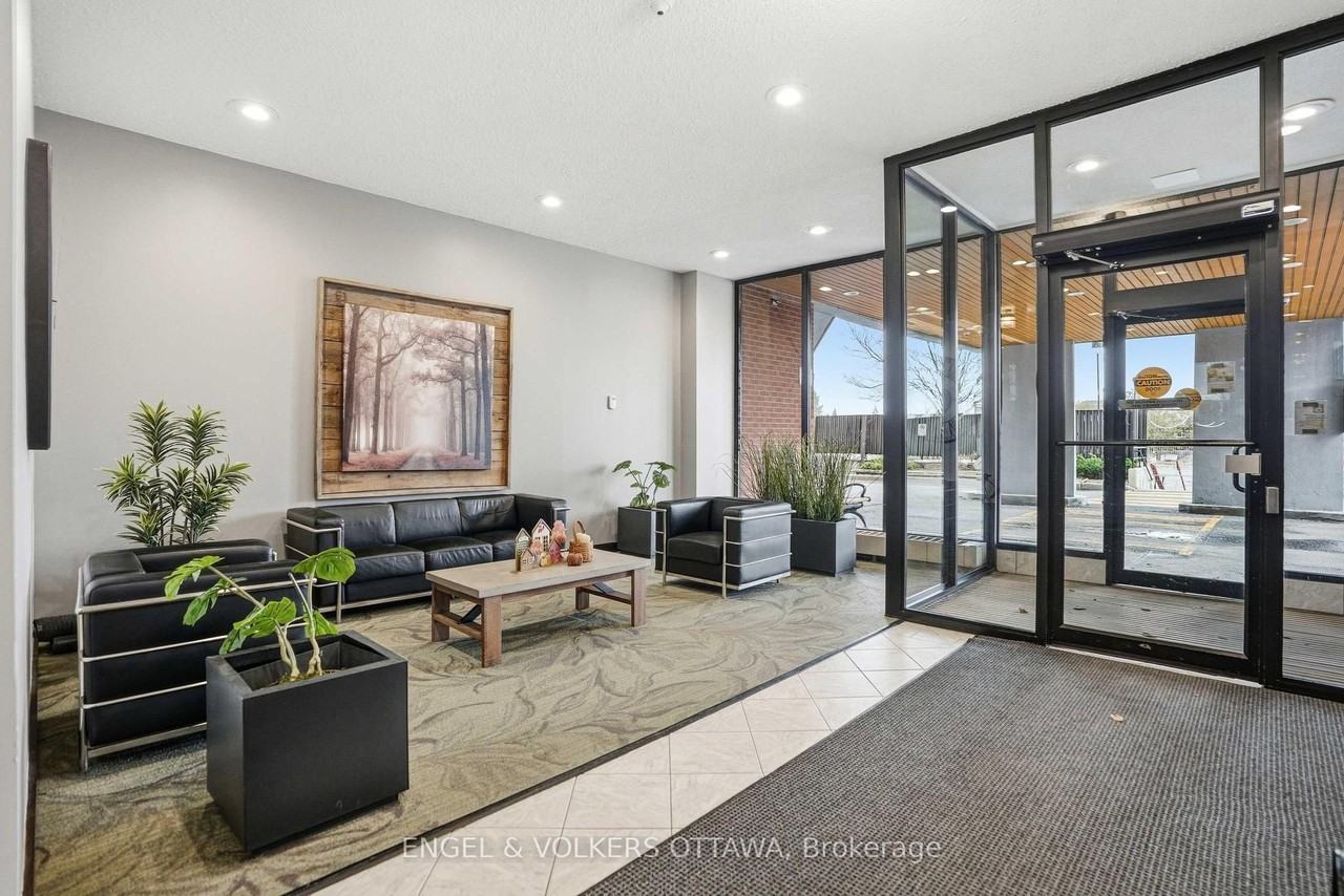 2951 Denbury Apts. - Photo 3 of 39