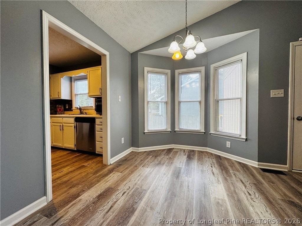 3441 Lubbock Dr - Photo 5 of 18