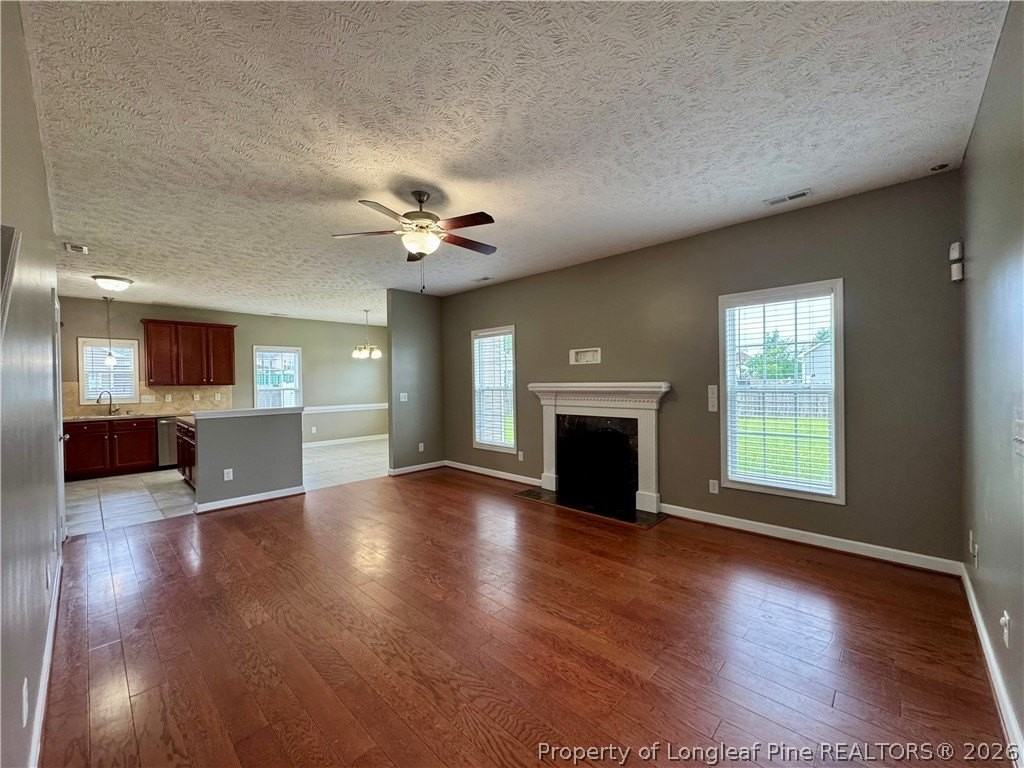 250 Bayleaf Dr - Photo 3 of 22