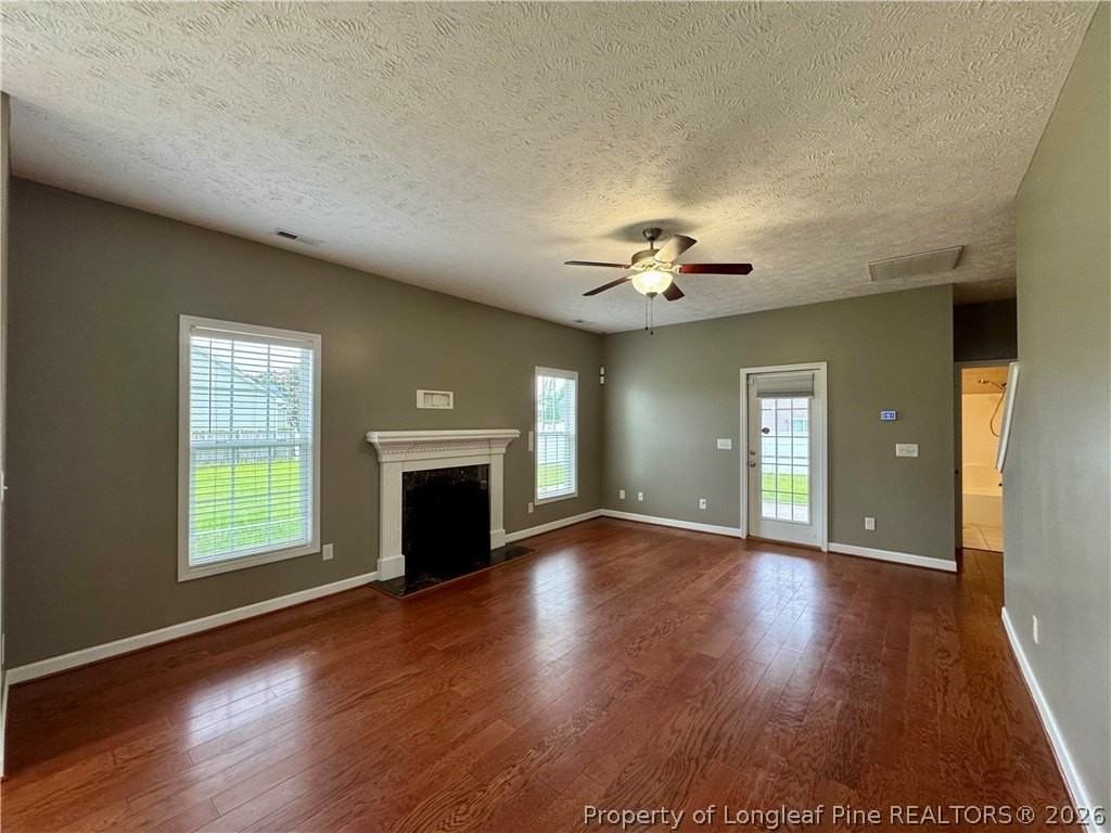 250 Bayleaf Dr - Photo 4 of 22