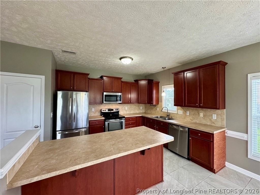 250 Bayleaf Dr - Photo 6 of 22