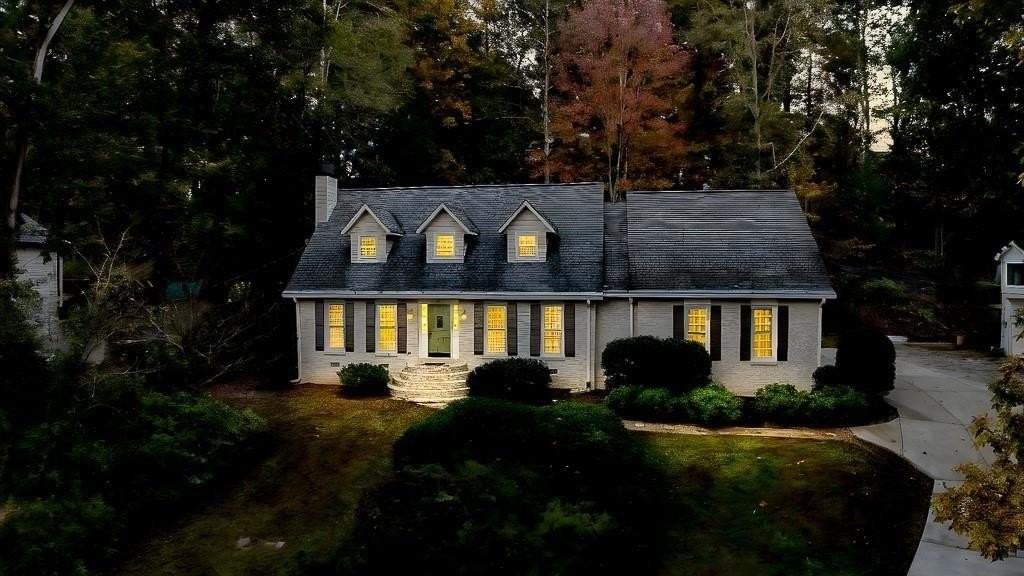 63 Geraldine Dr Se - Photo 2 of 50