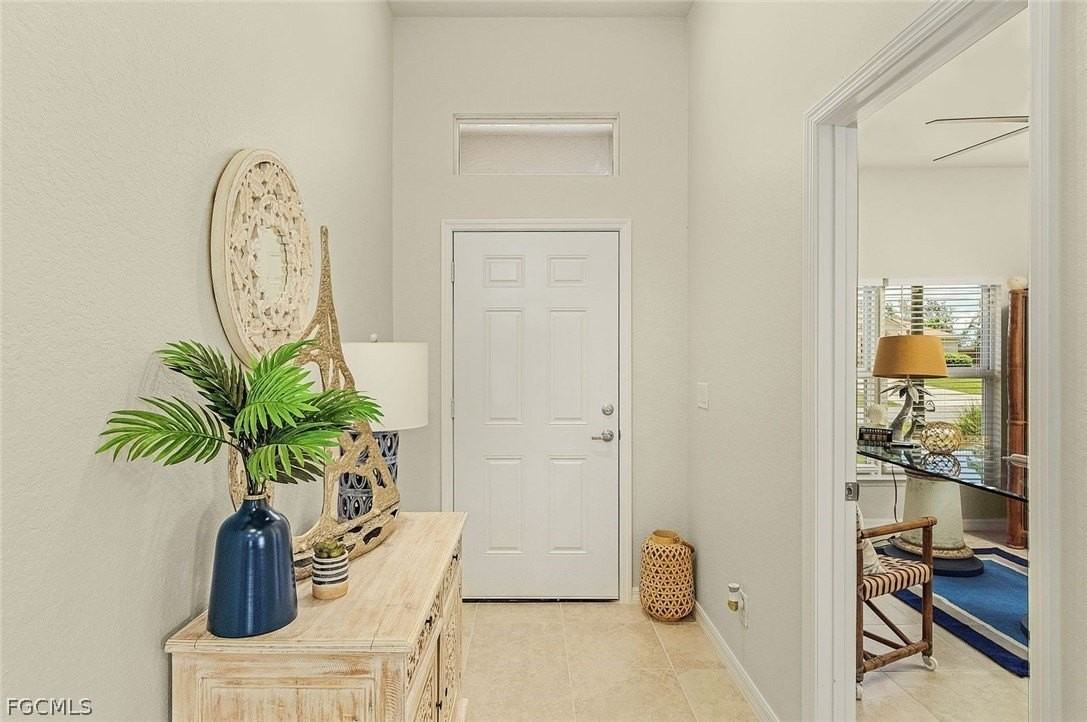 246 Ne 10th Pl - Photo 3 of 28