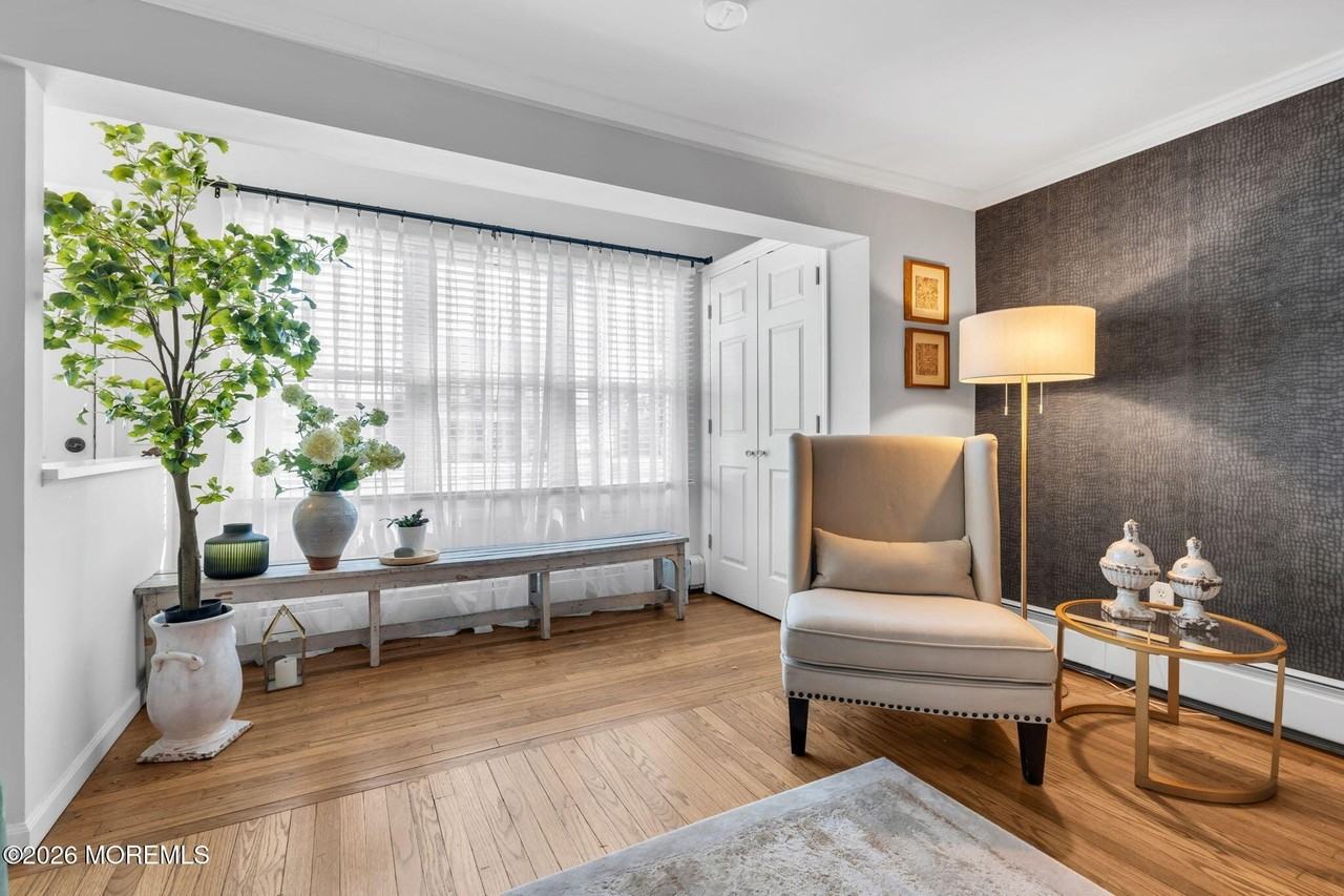 115 10th Ave - Photo 5 of 30