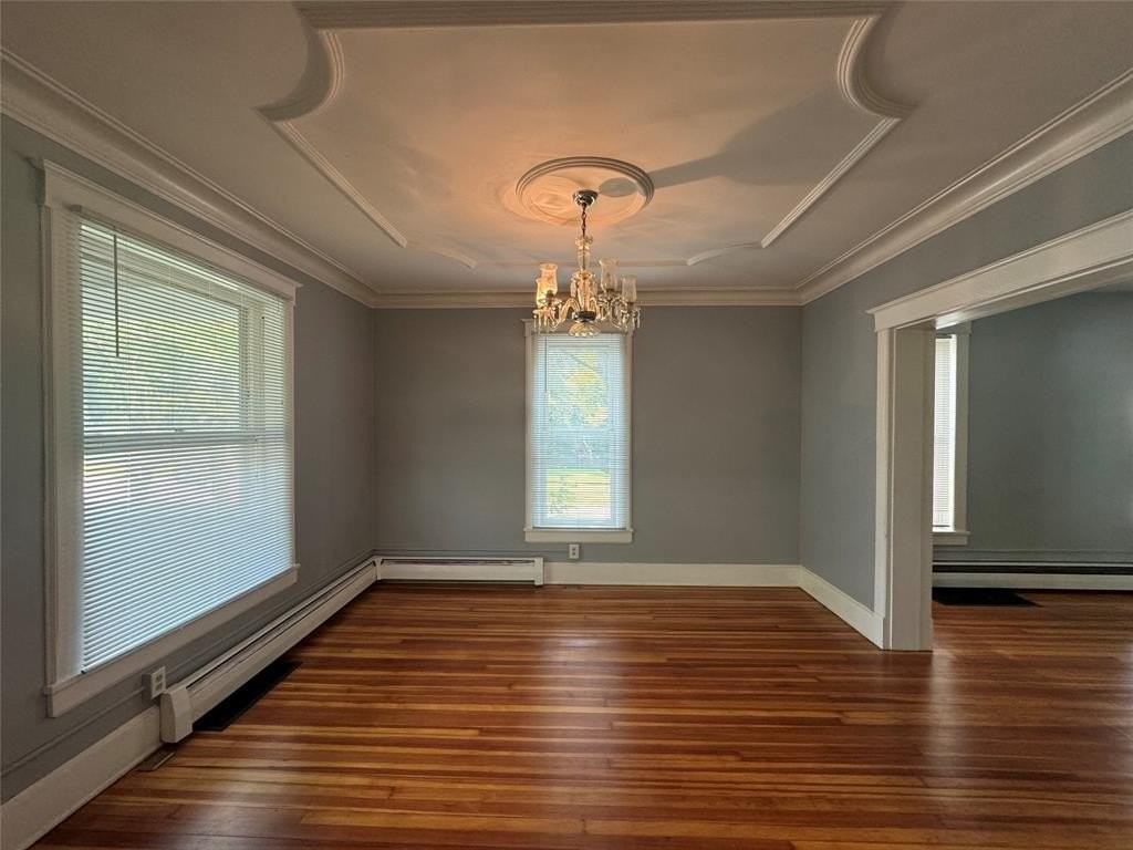 325 Riverside Dr - Photo 4 of 15