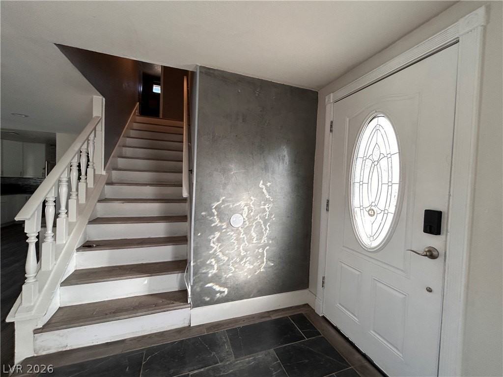 3960 Comb Ct - Photo 2 of 17