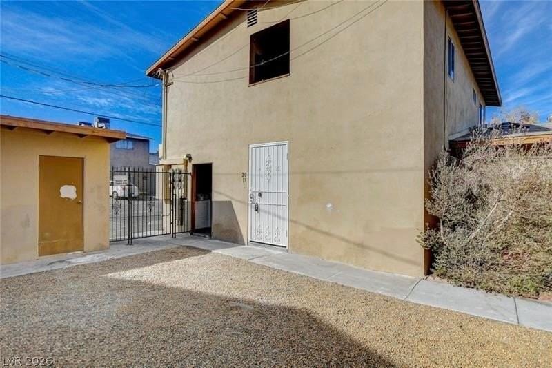 3841 Daisy St #19 - Photo 2 of 32