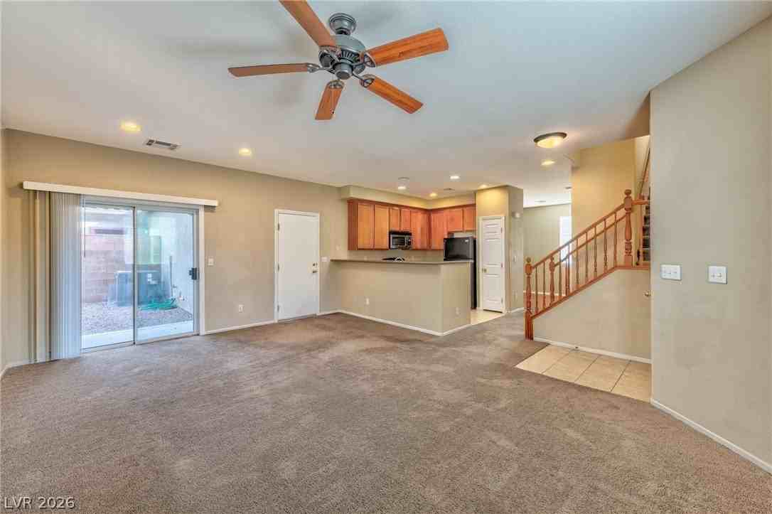 9936 Fountain Walk Ave - Photo 2 of 17