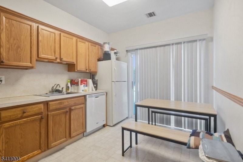 137 Stratford Dr - Photo 6 of 19